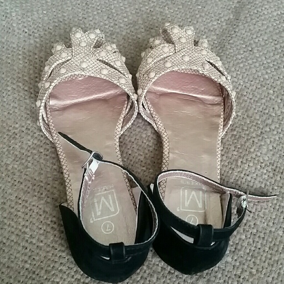 Studded  flats - Picture 6 of 8